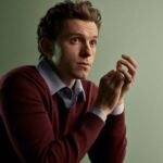 Descubre por qué Tom Holland, el reconocido actor, elige no participar en un popular programa de televisión.