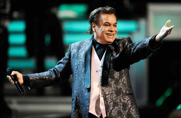 La música de Juan Gabriel se convierte en el símbolo de la afición mexicana durante el Mundial, con un notable aumento en reproducción.