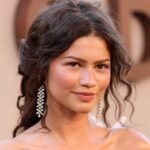 La actriz Zendaya presentó un look de maquillaje natural en el estreno de Odyssey, resaltando su belleza auténtica.