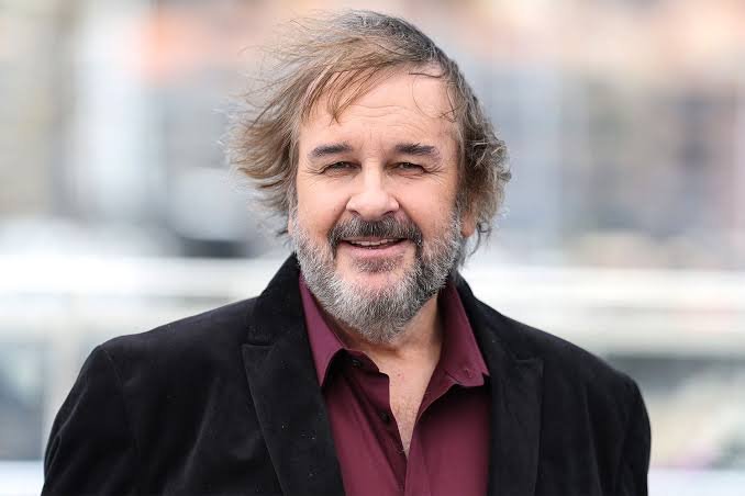 Peter Jackson regresa a la dirección con la altamente anticipada secuela de Las aventuras de Tintín, un gran anuncio para los fanáticos.