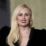 Rebel Wilson ha ganado un juicio por difamación en Australia, desestimando la demanda de Charlotte MacInnes y ordenando el pago de costas.