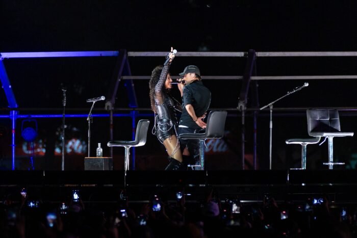 El Fan Fest encabezado por Enrique Iglesias reunió a una multitud de aficionados en un ambiente de celebración mundial.
