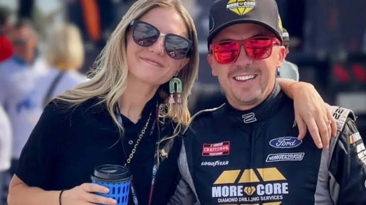 La separación de Frankie Muniz y Paige Price resalta su compromiso de cuidar el bienestar de su hijo tras una década de amor.