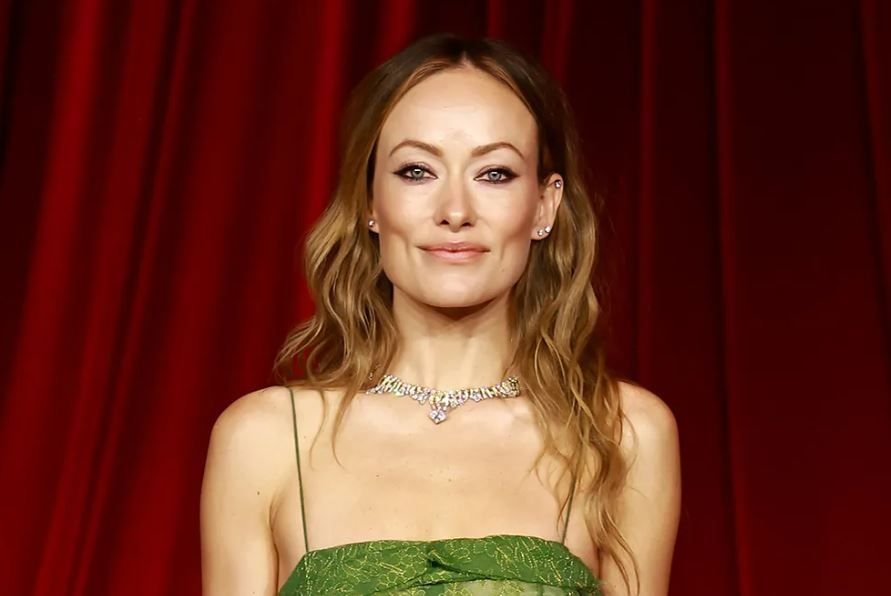 Olivia Wilde revela momentos críticos durante la filmación de Cowboys & Aliens y cómo su compañero salvó su vida.
