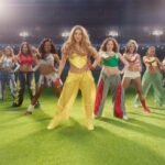 Descubre cómo Shakira celebra el Mundial 2026 con su nueva versión en español de Dai Dai, justo antes de la gran final.