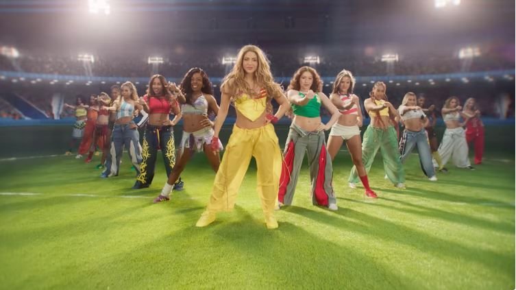 Descubre cómo Shakira celebra el Mundial 2026 con su nueva versión en español de Dai Dai, justo antes de la gran final.