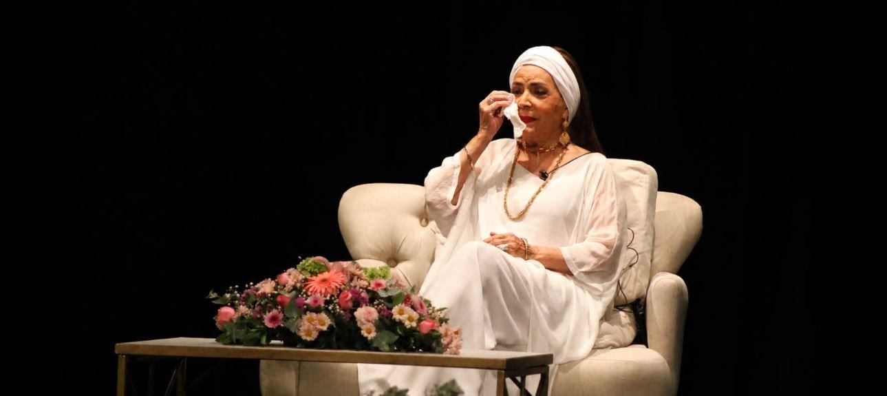 Una enfermera revela que Elsa Aguirre sentía su final cerca y falleció rodeada de sus seres queridos en Cuernavaca.