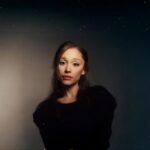 El nuevo trabajo de Ariana Grande, Petal, destaca por su sonido único y letras cargadas de emoción que han cautivado a la crítica.
